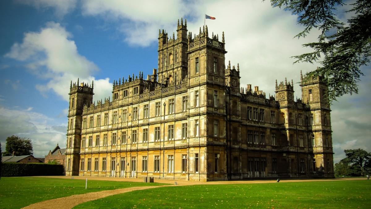 highclere castle downton abbey 1