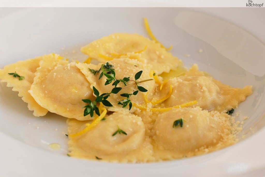 himmlische artischocken ravioli an thymian zitronen butter