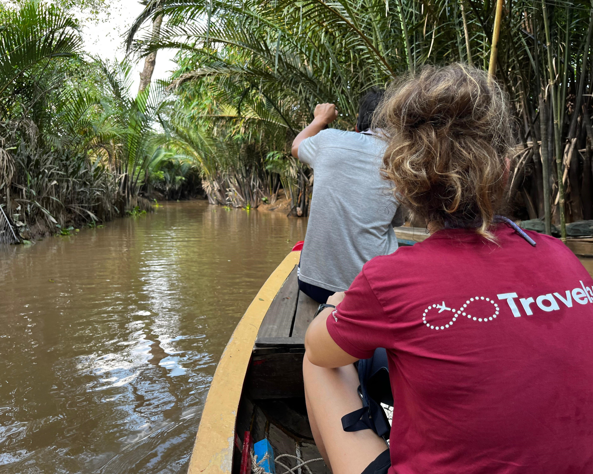 Gita nel Delta del Mekong con barche tradizionali e villaggi galleggianti