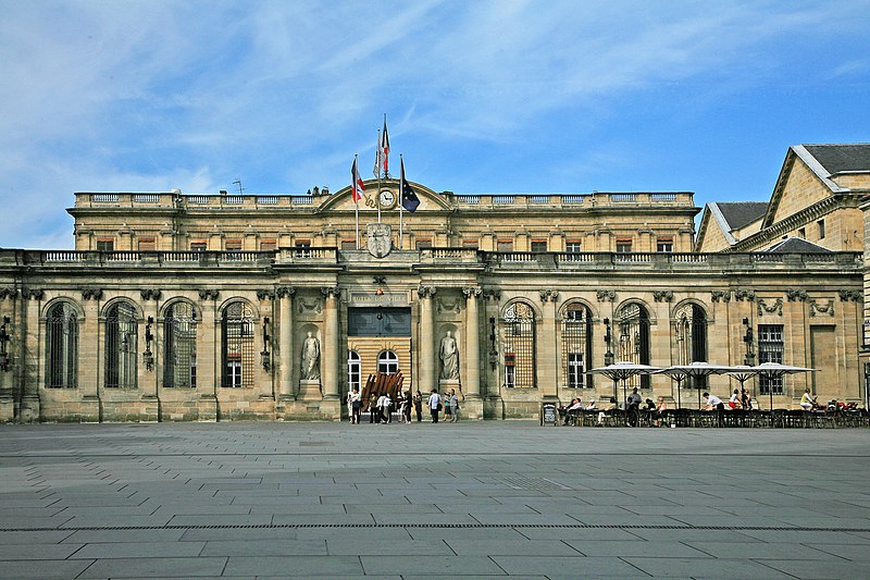 hotel de ville de bordeaux palais rohan