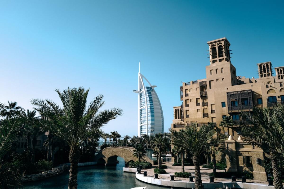 hotel in dubai with a view on burj al arab 1