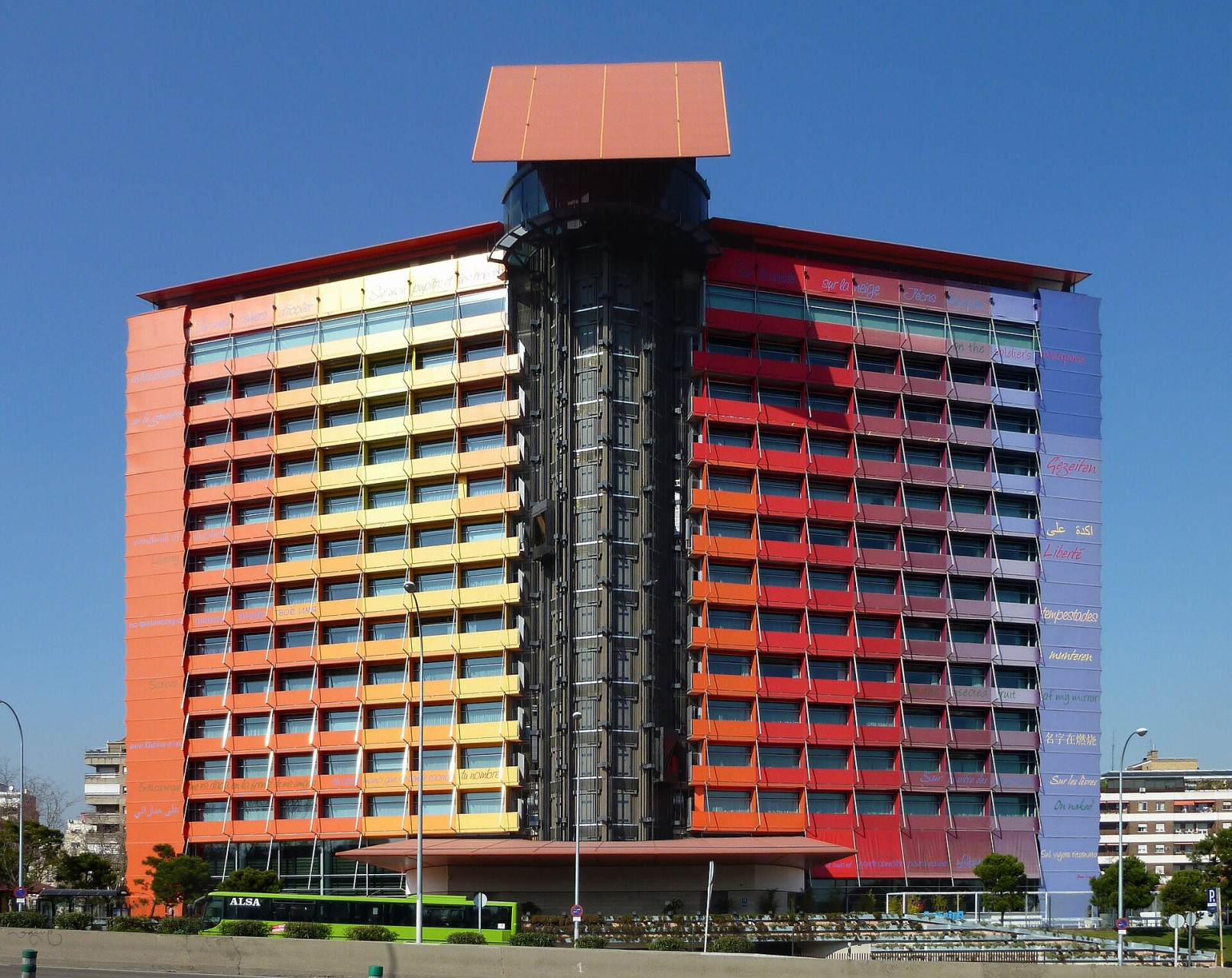 hotelpuertaamerica madrid 10