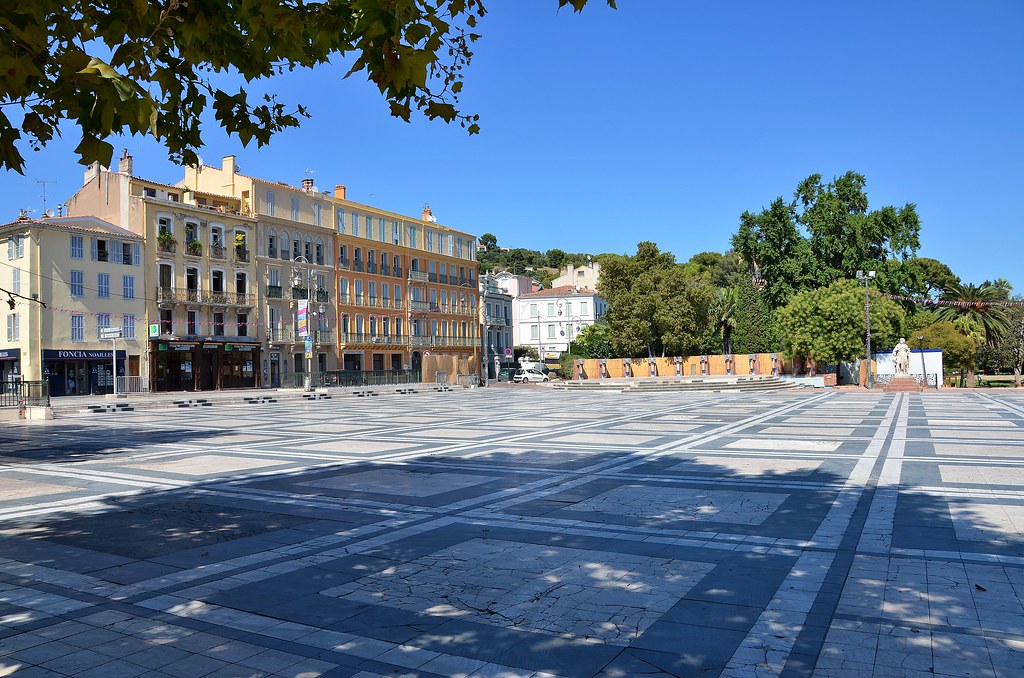 hyeres var place clemenceau
