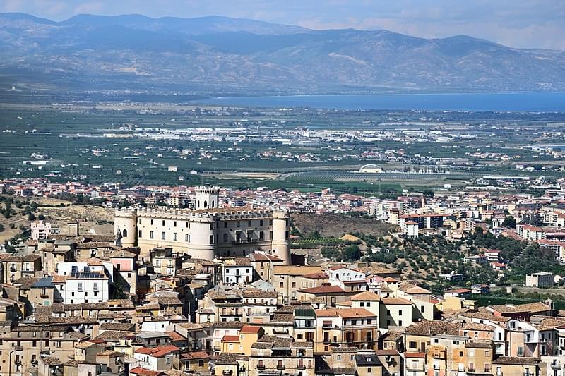 il castello ducale di corigliano calabro