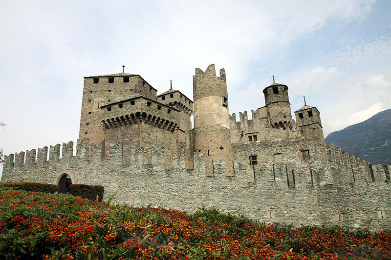 il castello medioevale di fenis