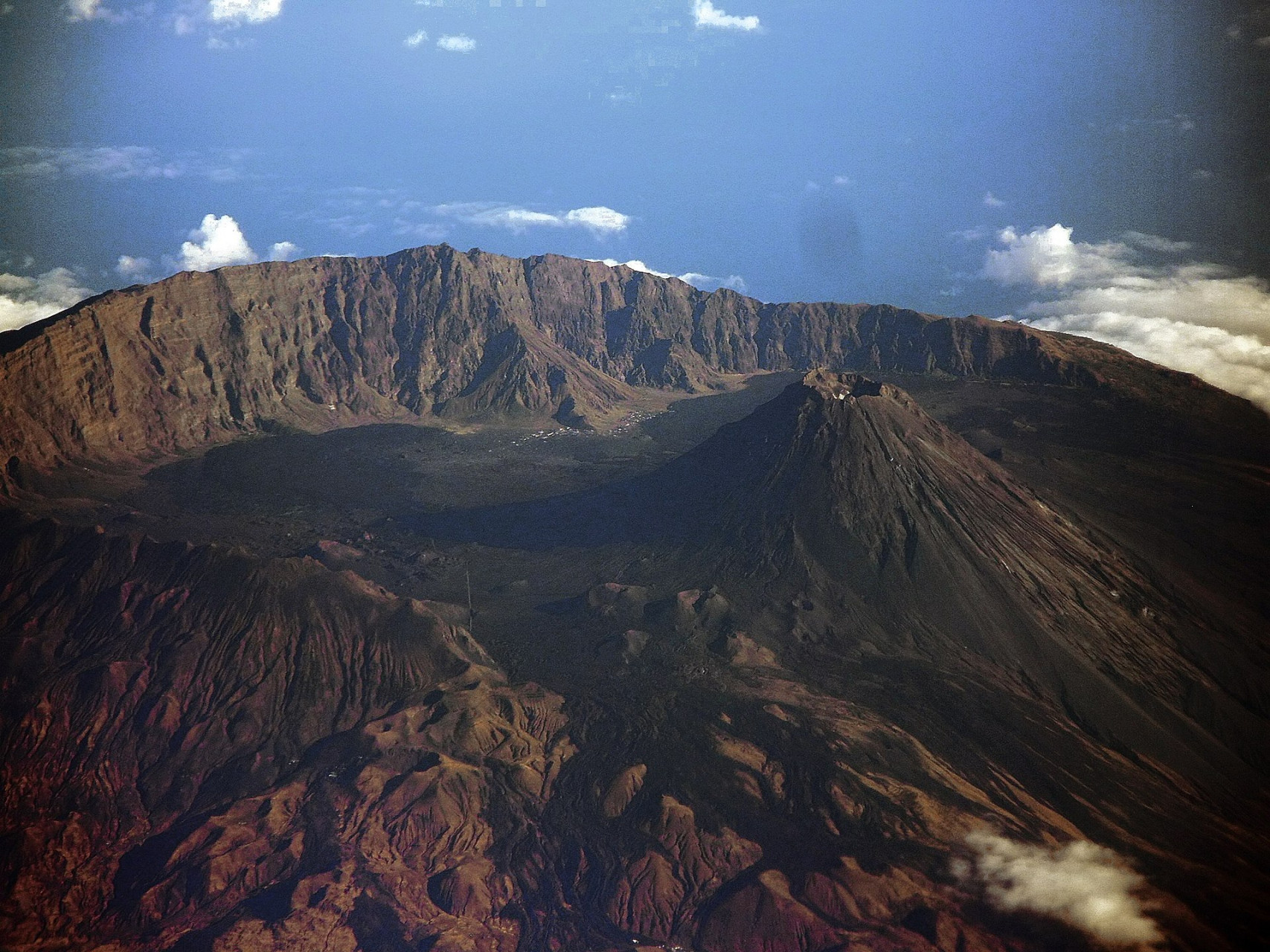 ilha do fogo aerial shot 1
