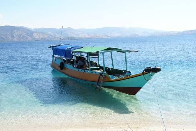 indonesia flores mare acqua