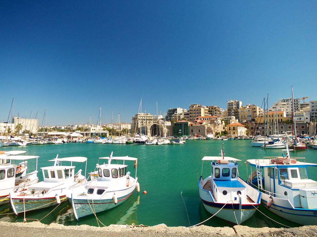 inner harbour of heraklion ηράκλειο