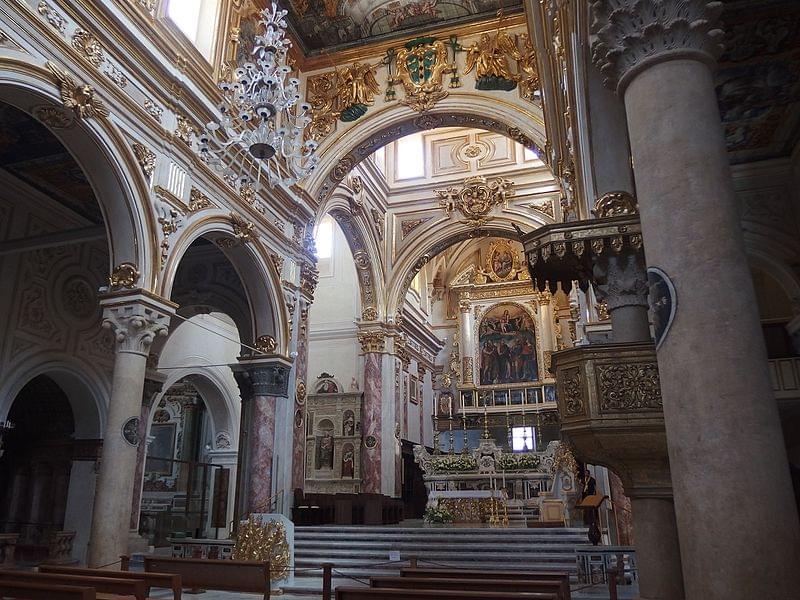 interno del duomo di matera