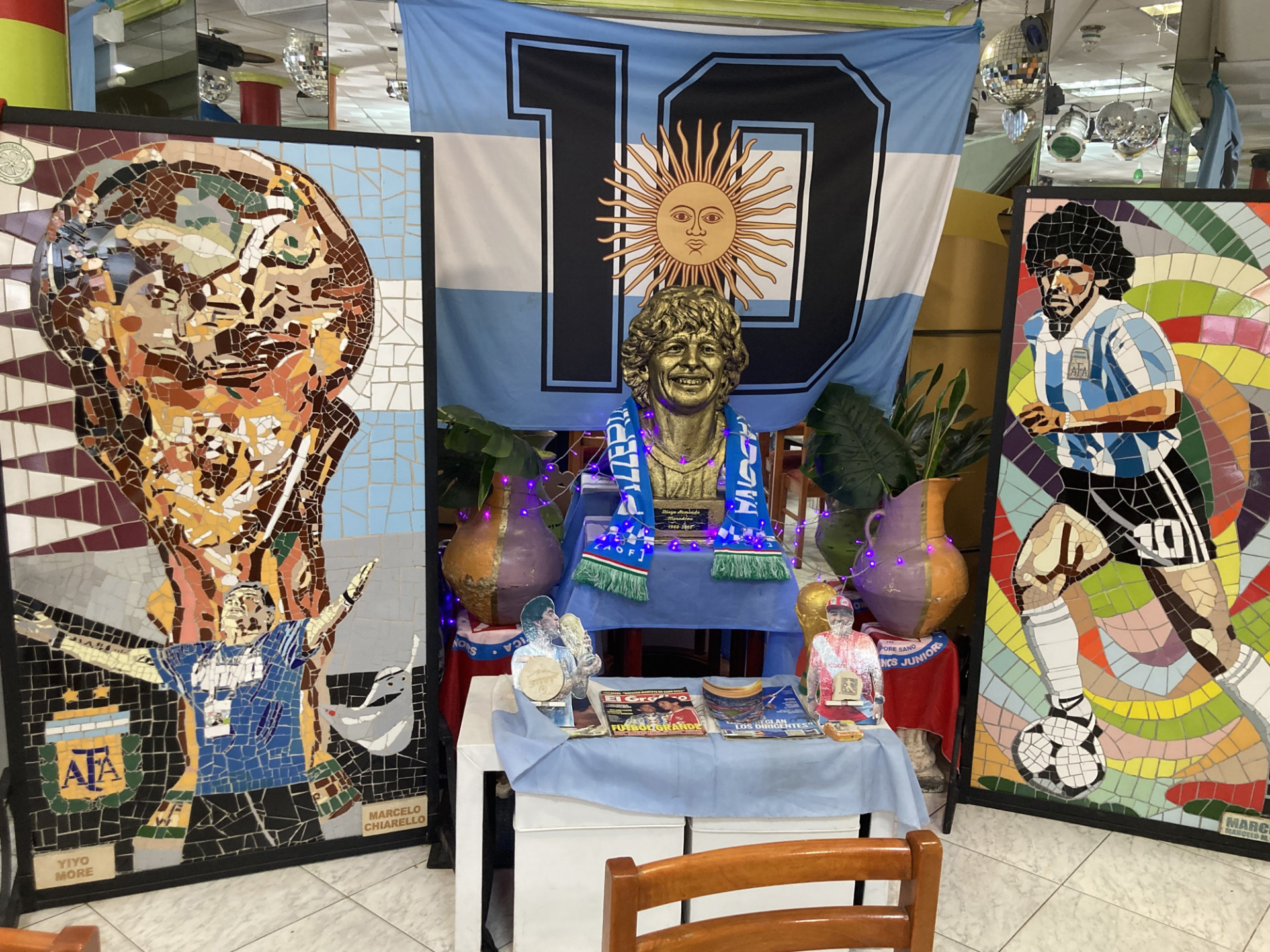 interno la cafeteria de dios