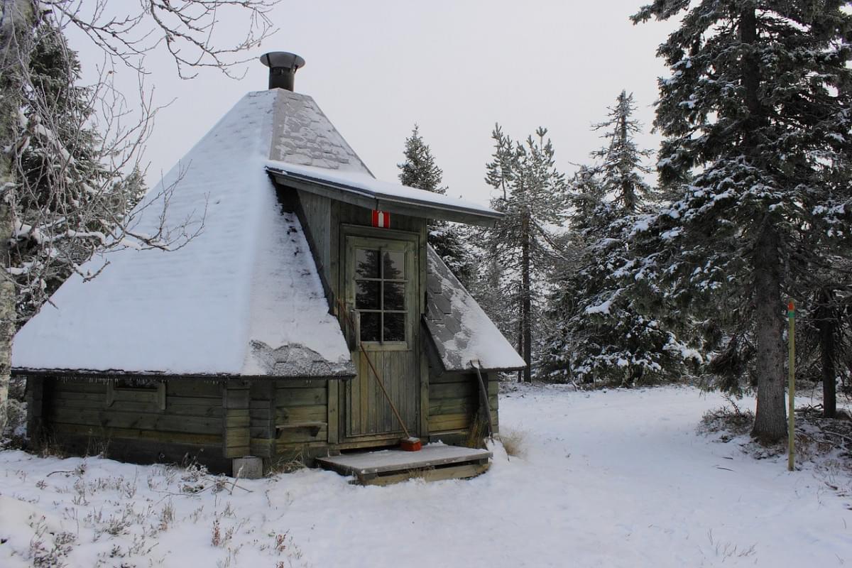 inverno lapponia casa nevicare