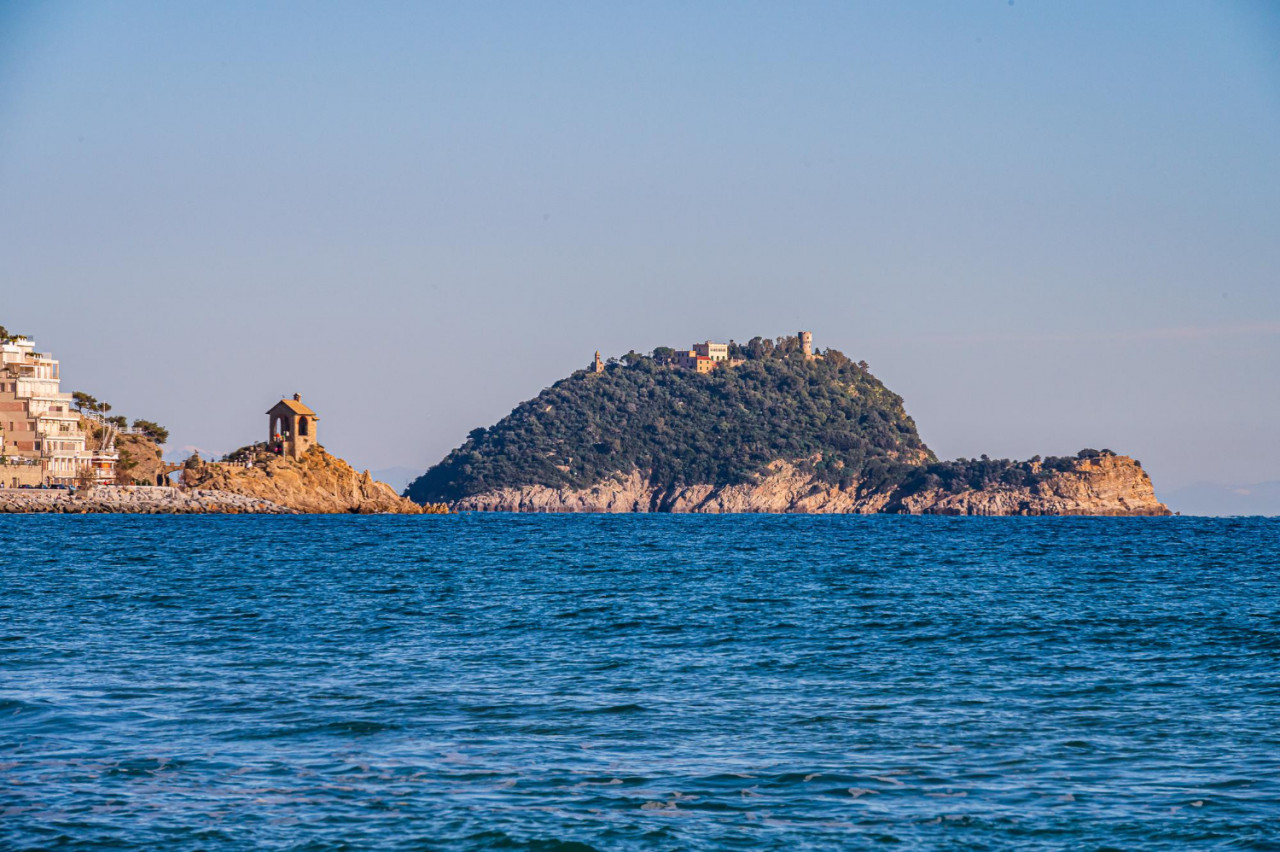 island gallinara italian riviera mediterranean sea front village alassio