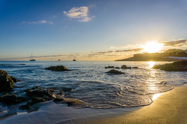 scorcio da sogno sul mare delle baleari