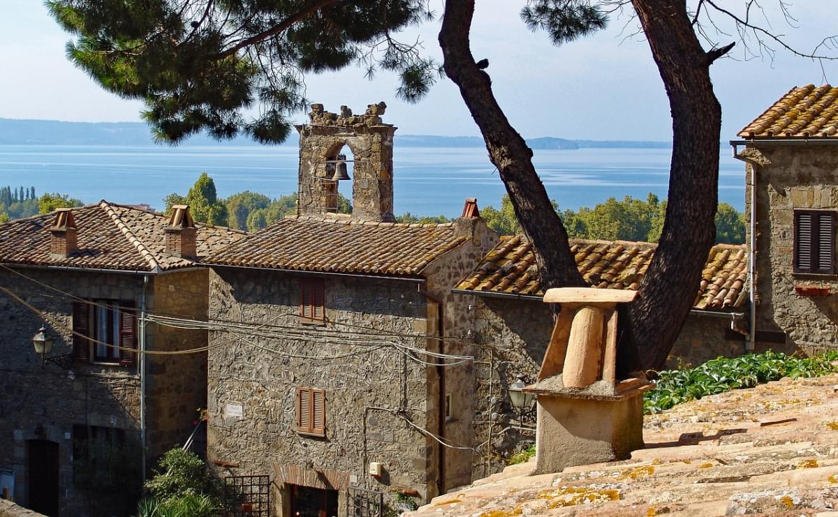 italia bolsena lago centro storico