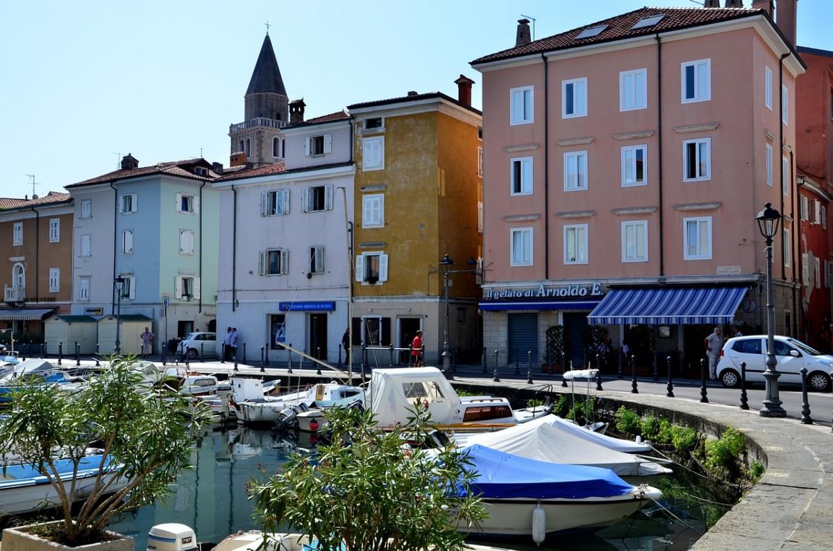 italia muggia porta lungomare