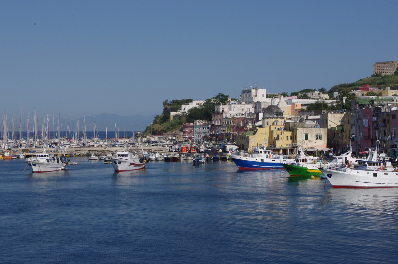 italia procida isola campania