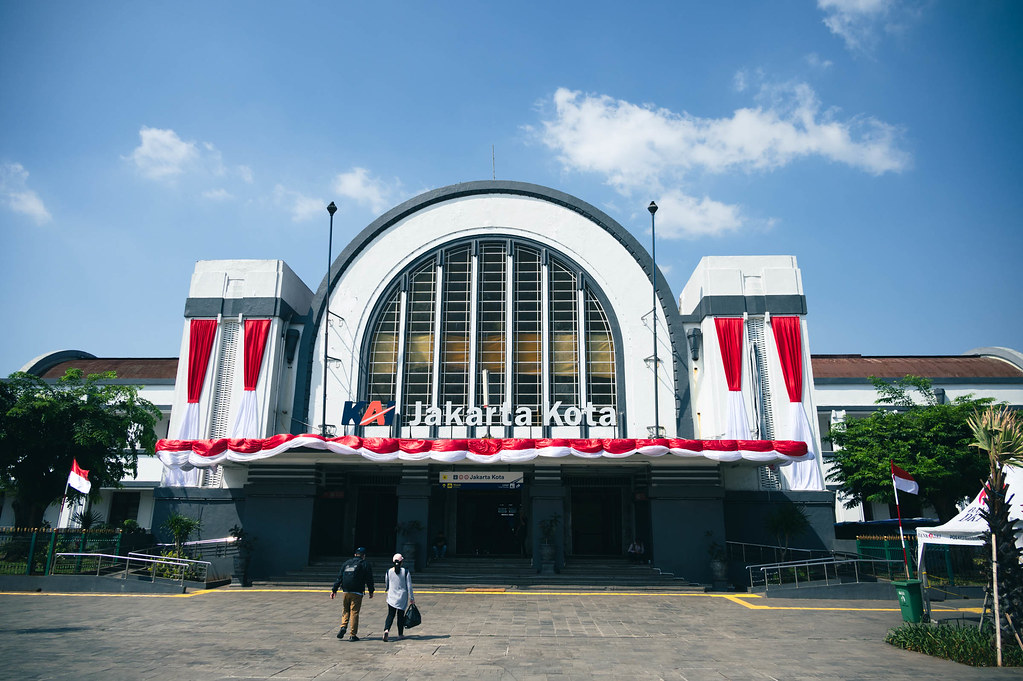 jakarta kota train station