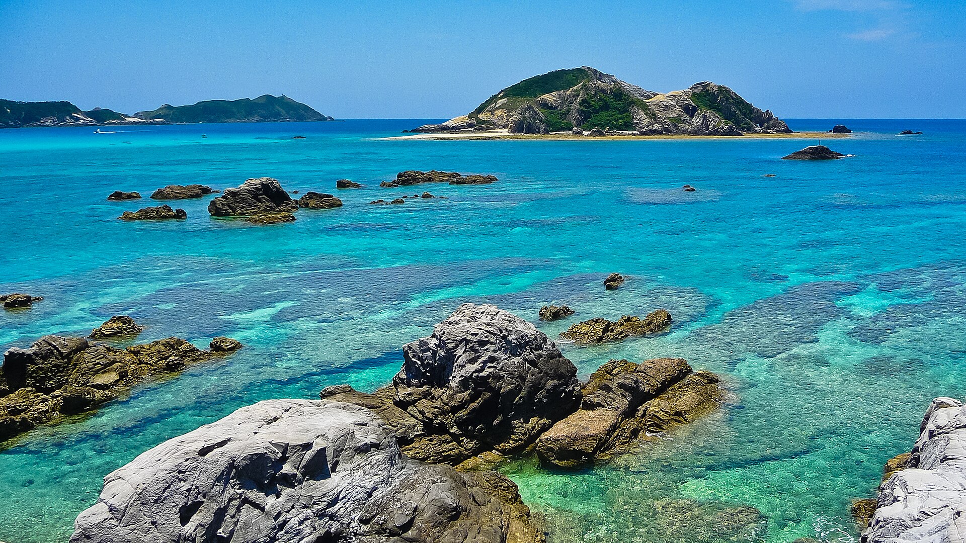 japan okinawaprefecture tokashikiisland clearseawater2009