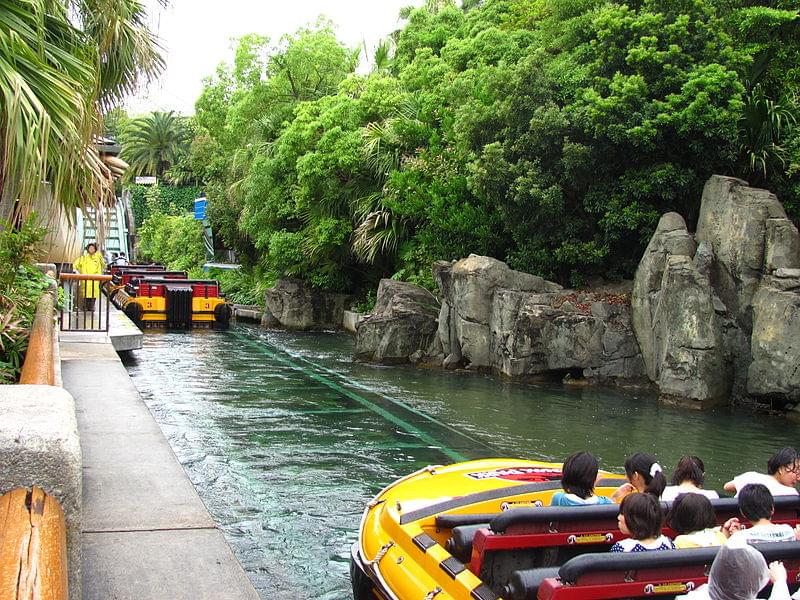 jurassic park the ride at universal studios japan