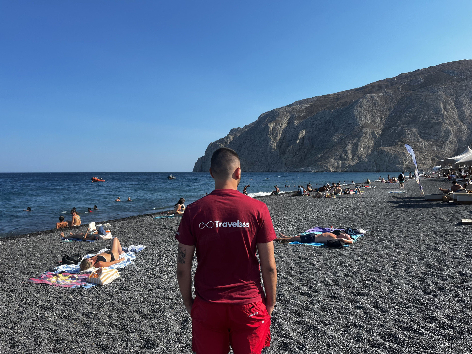kamari beach 3