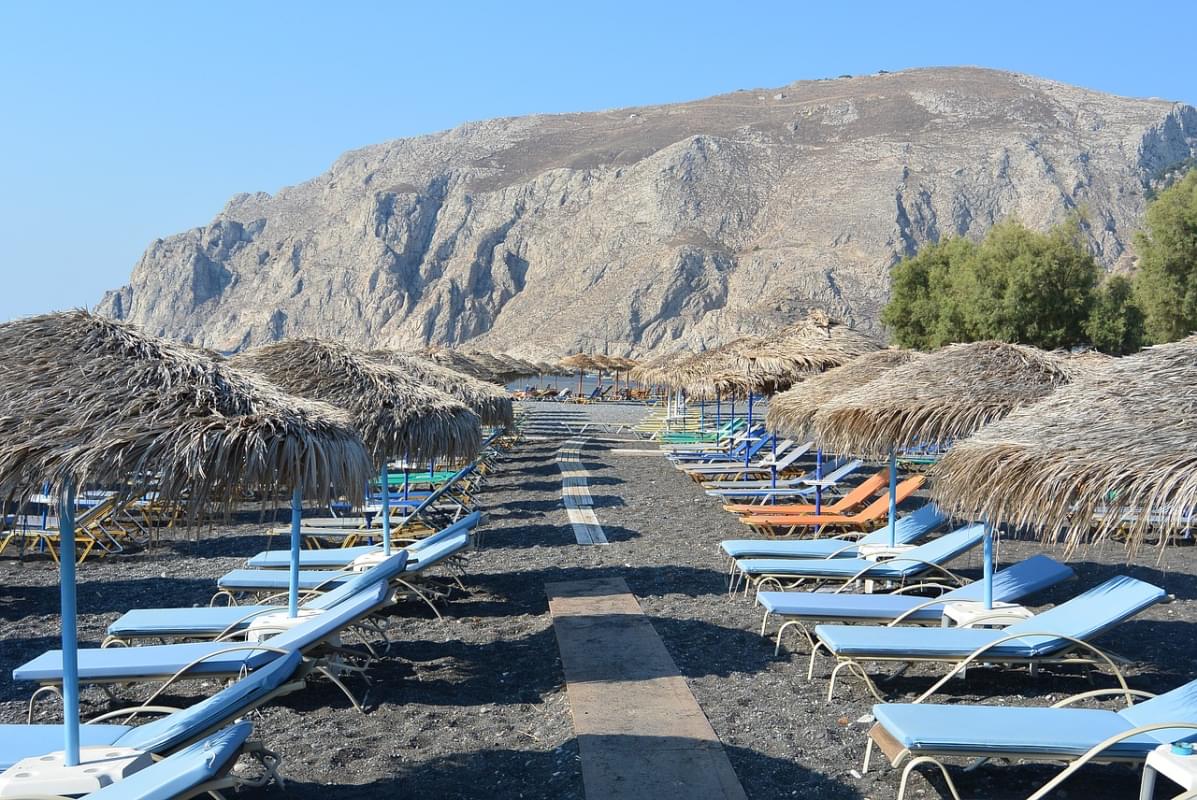 kamari santorini spiaggia idillio 1