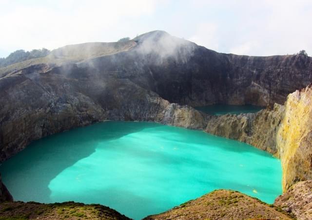 kelimutu vulcano lago