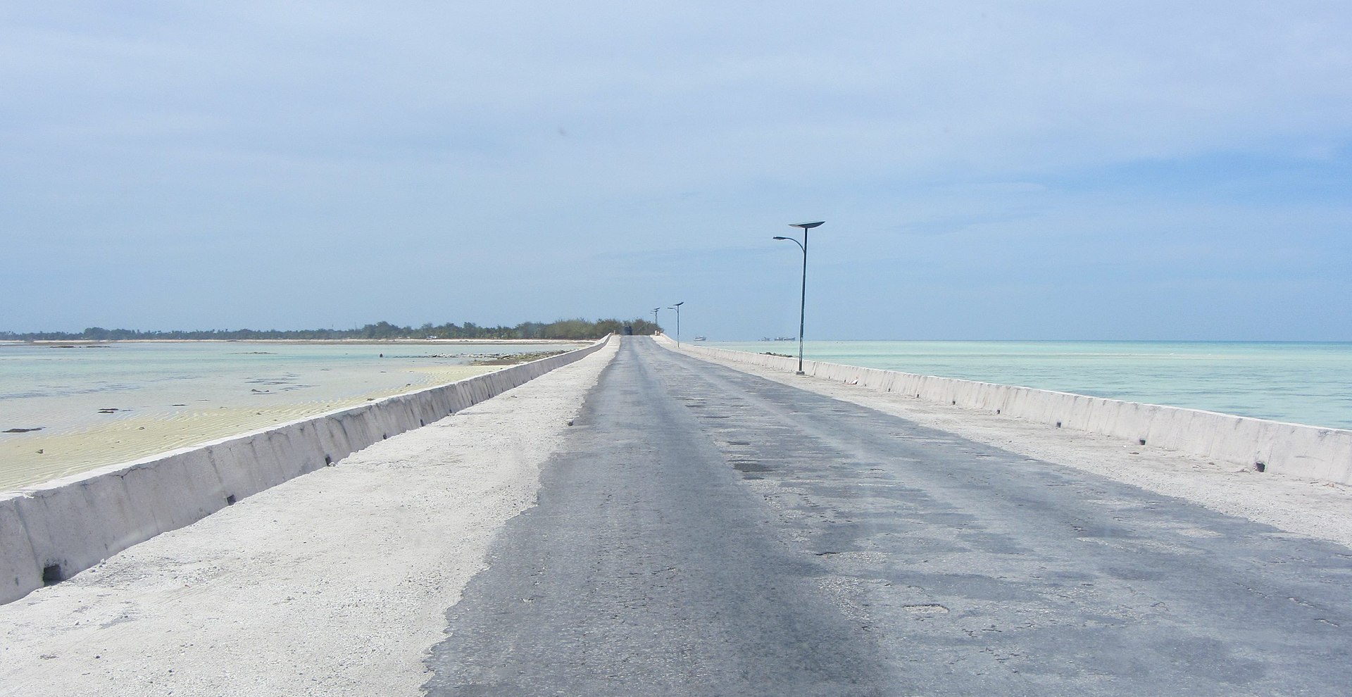 kiribati bairiki betio causeway