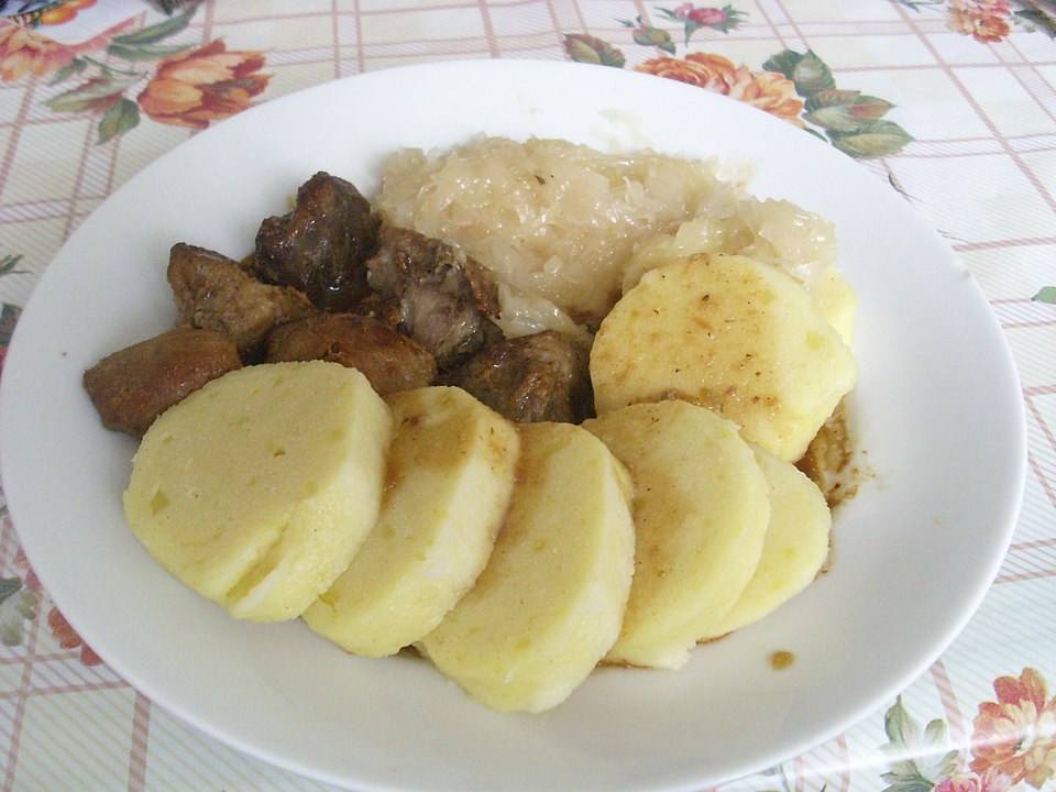 knedlo vepro zelo czech food 1