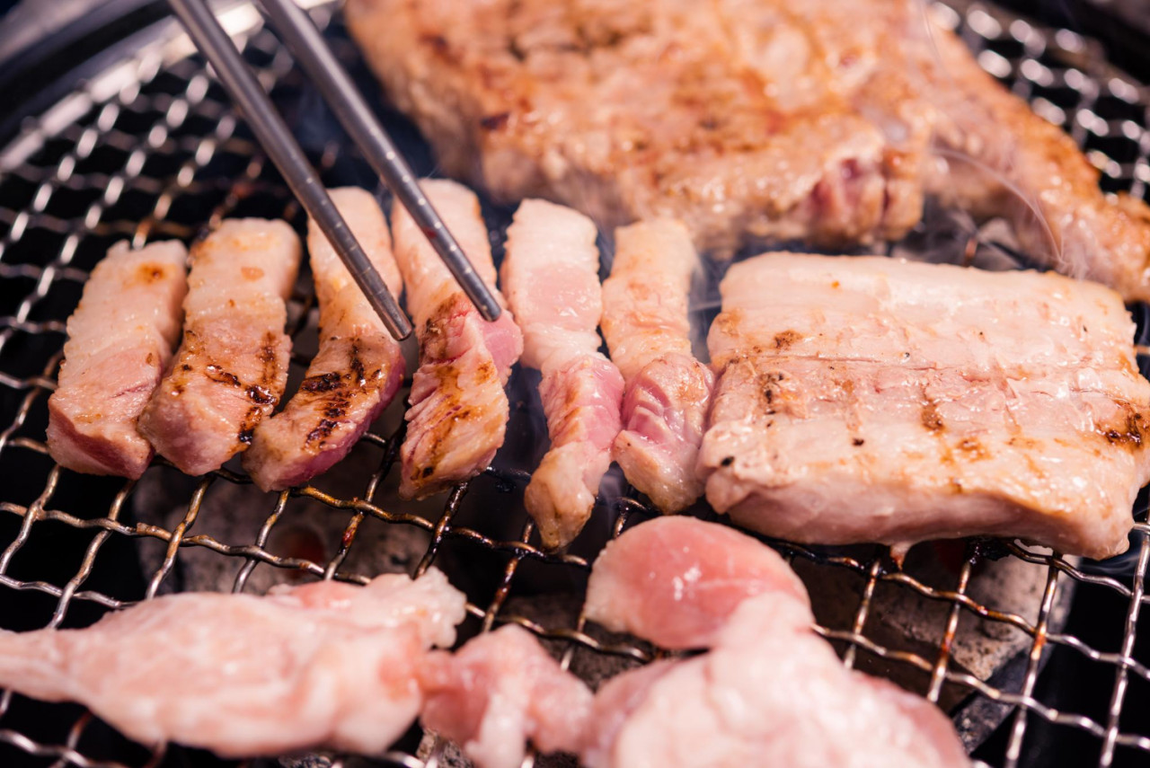 korean beef barbecue hot coals grilling meat pork korean bbq traditional style