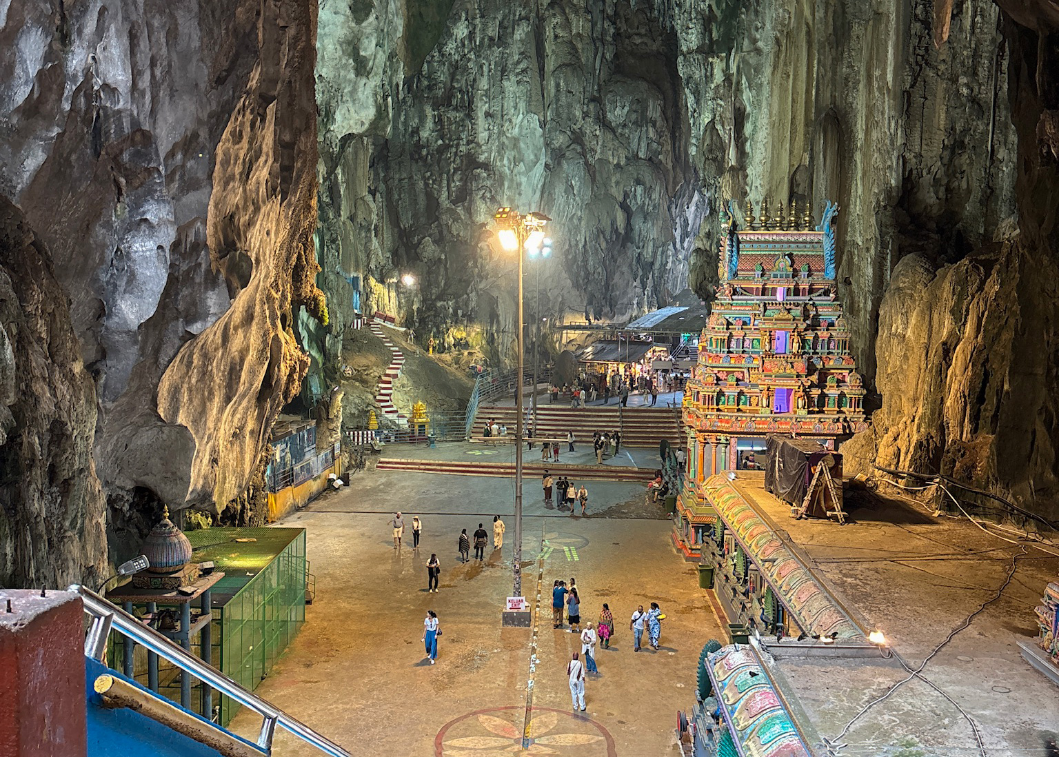 kuala lampur batu caves2