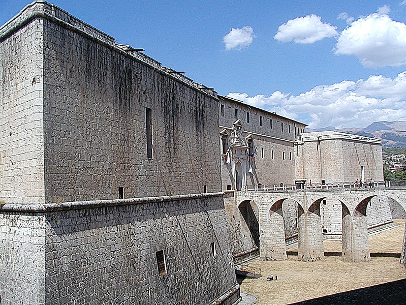 l aquila forte spagnolo