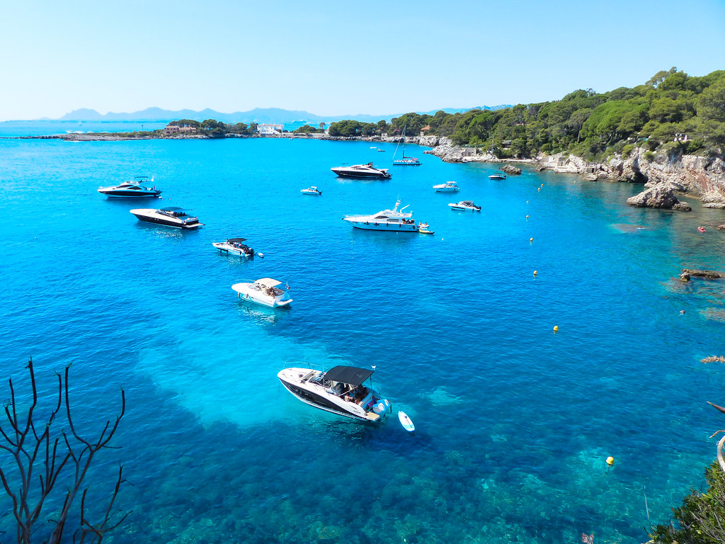 la baie des milliardaires antibes