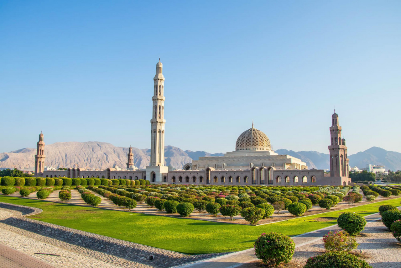 la grande moschea del sultano qaboos a mascate oman