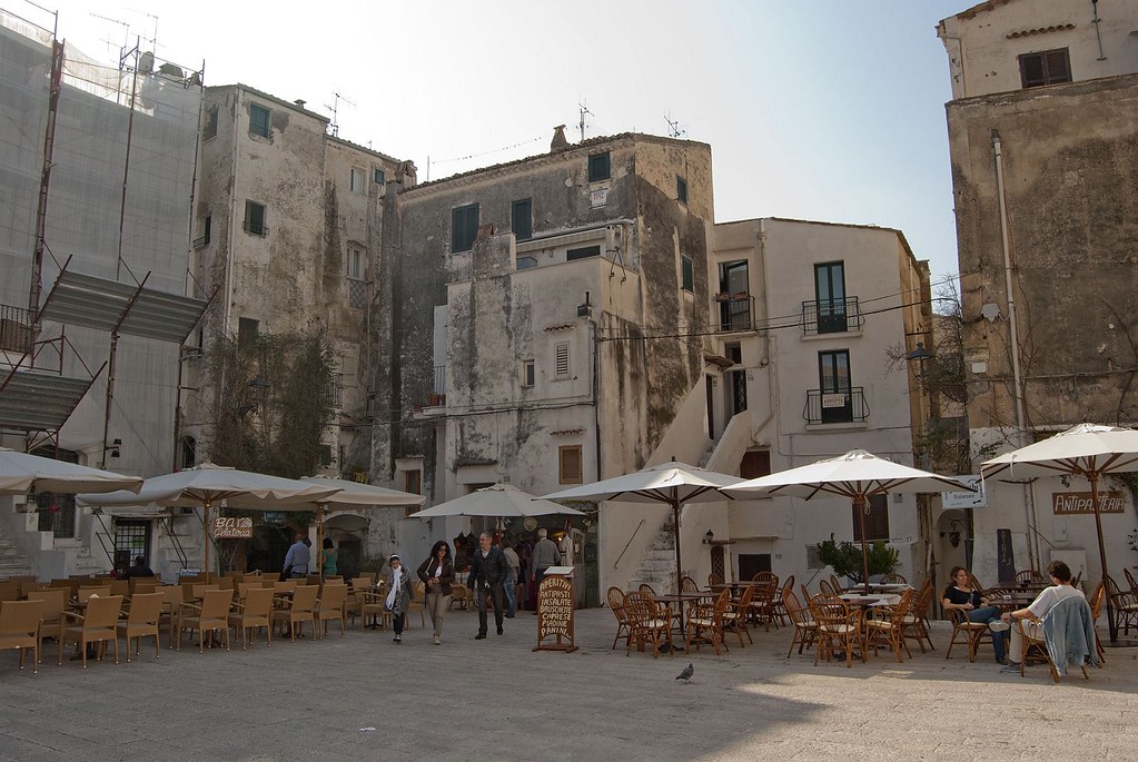 la piazzetta di sperlonga