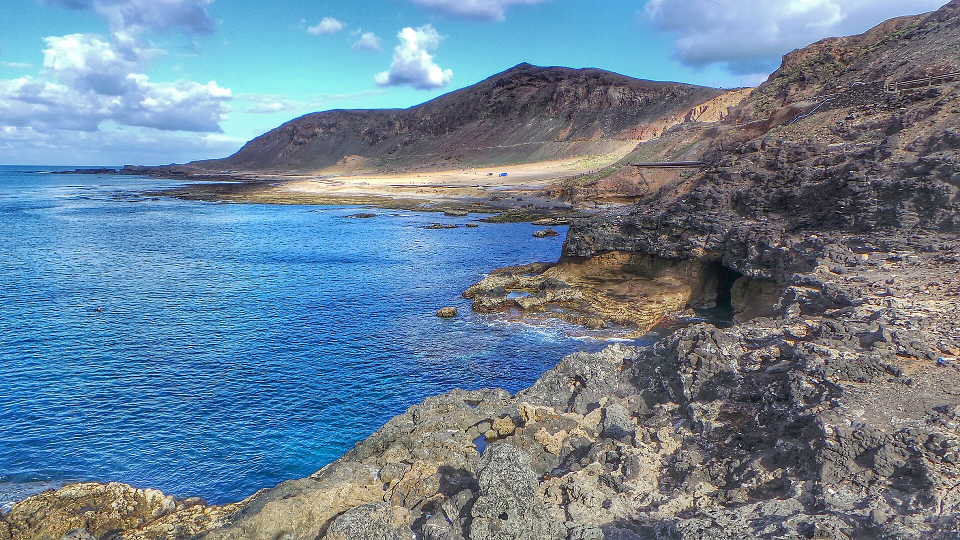 la playa del confital en las palmas de gran canaria 16239773445