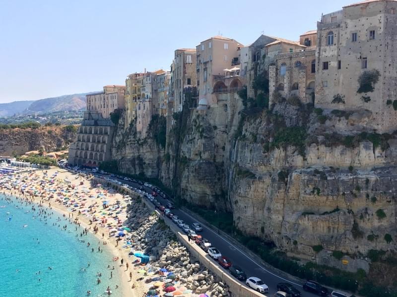 spiaggia di tropea ad agosto