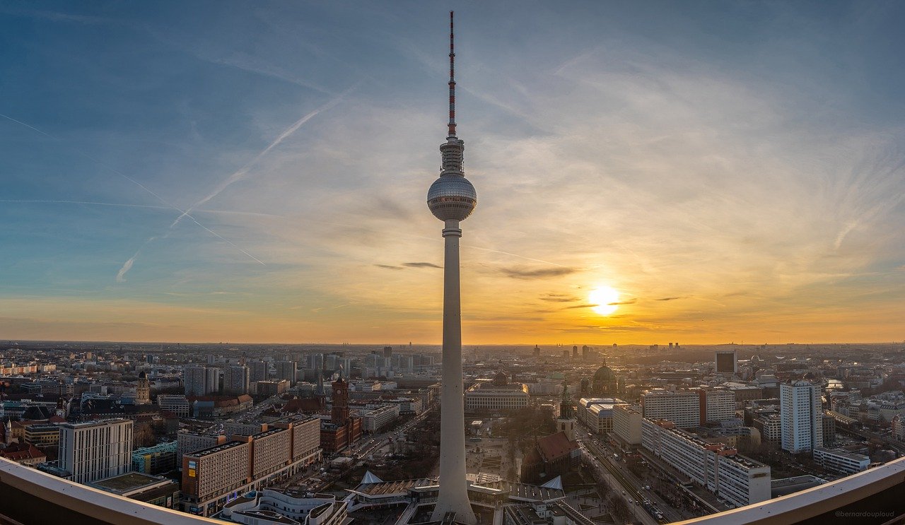 la torre della televisione di berlino