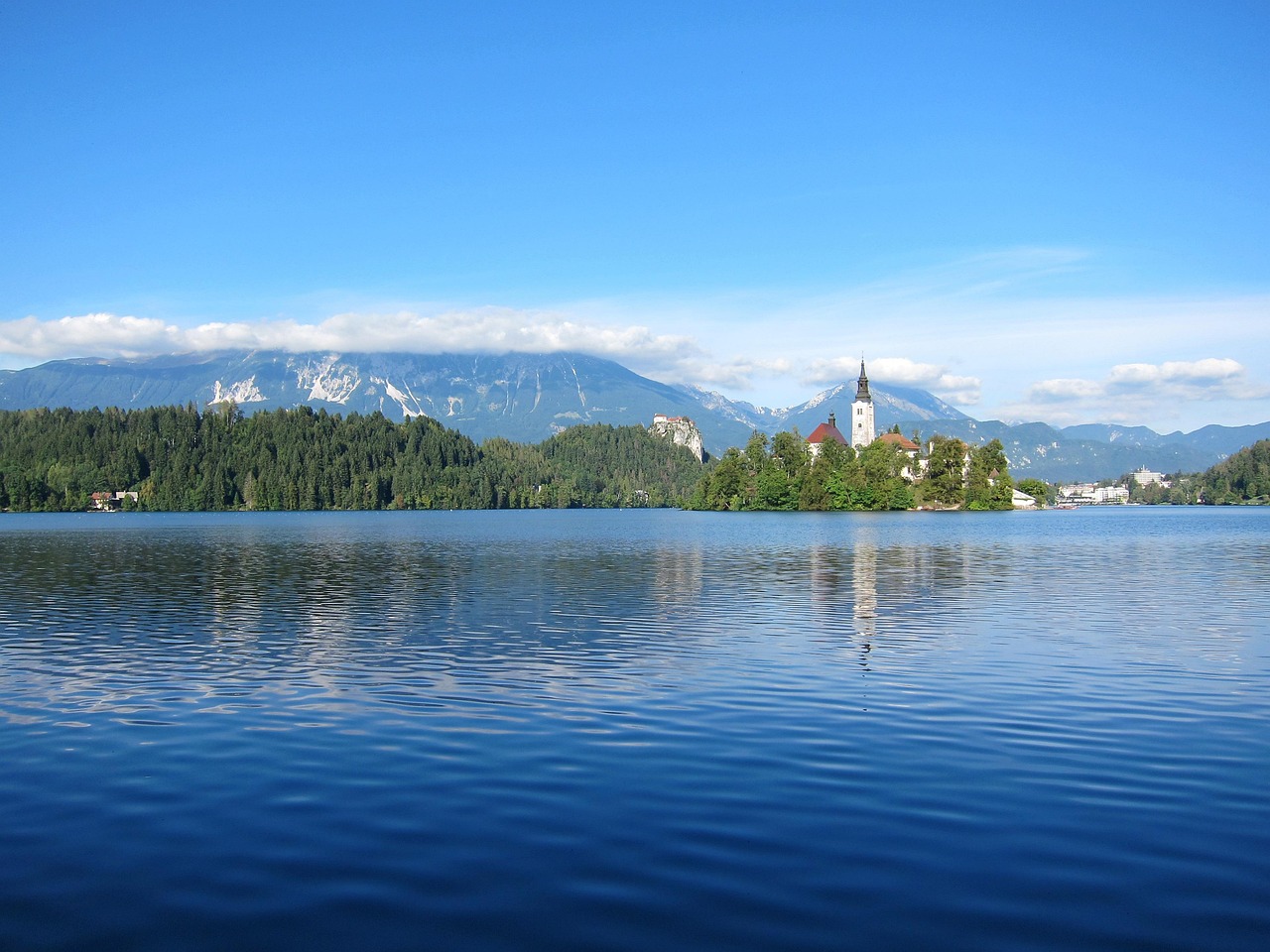 lago di bled slovenia panorama