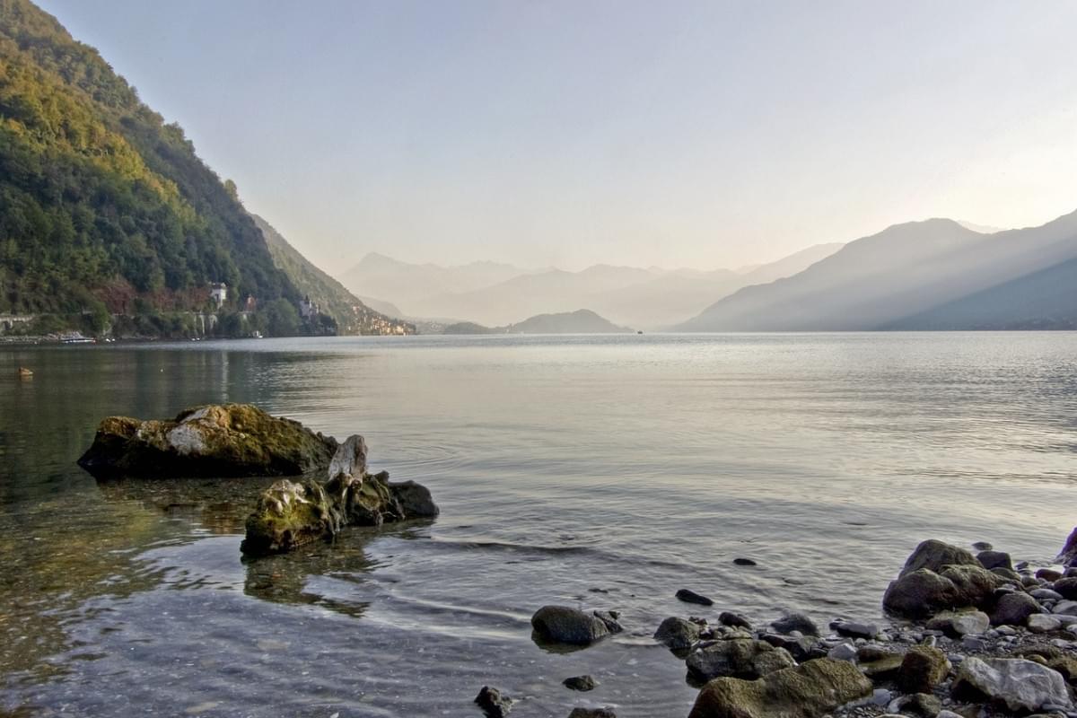 lago di como italia acqua lago