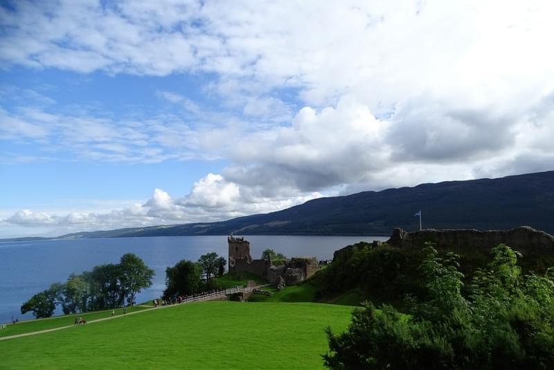 lago di lochness scozia