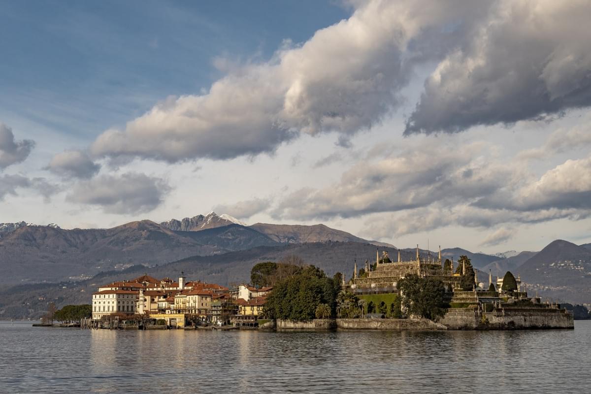 lago maggiore isola panorama