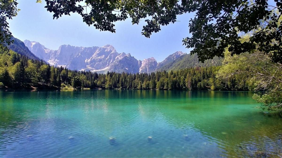 lago natura acqua paesaggio alpi