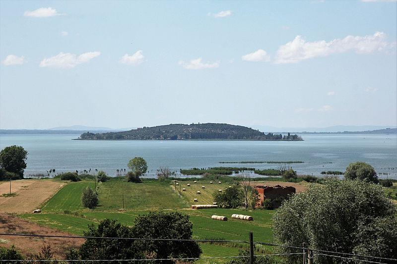 lago trasimeno vista dell isola polvese