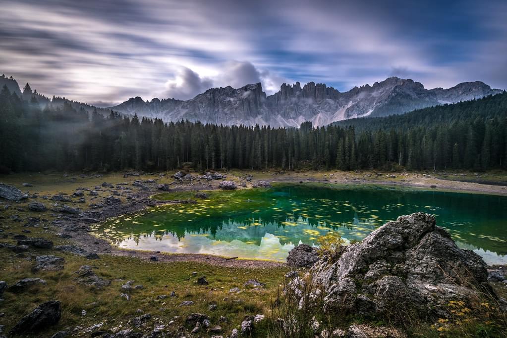 lake of carezza in val d ega valley south tyrol italy is known is known as lec de ergobando the rainbow lake