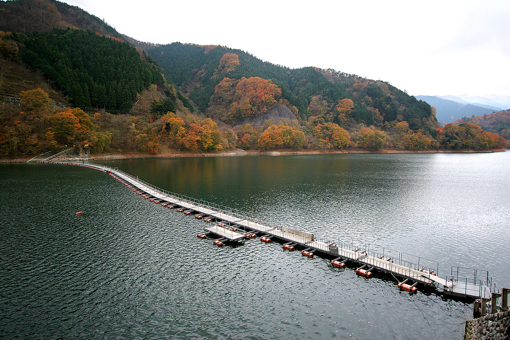 lake okutama 04