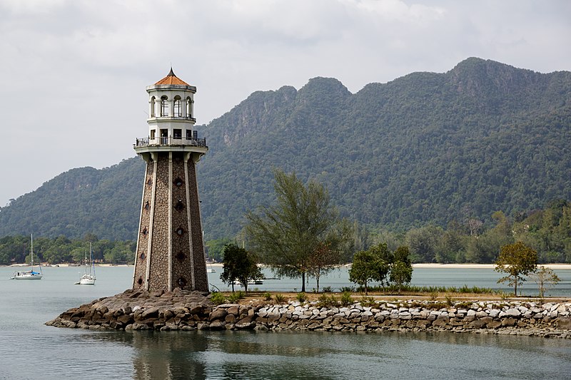 langkawi malaysia pantai kok lighthouse 01