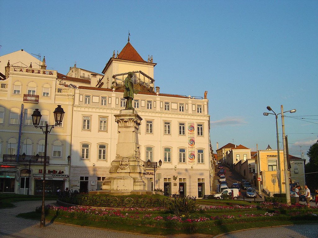largo da portagem coimbra portugal