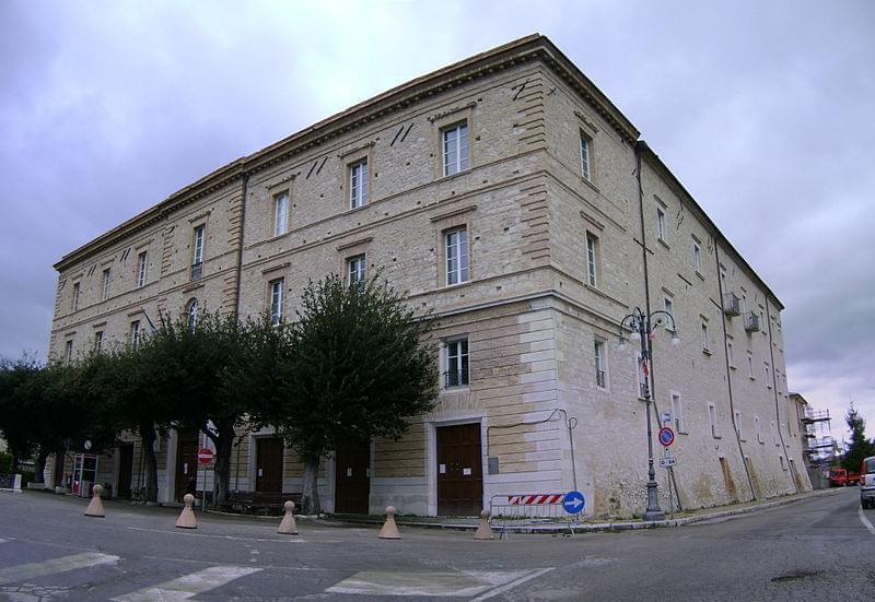 larino palazzo ducale