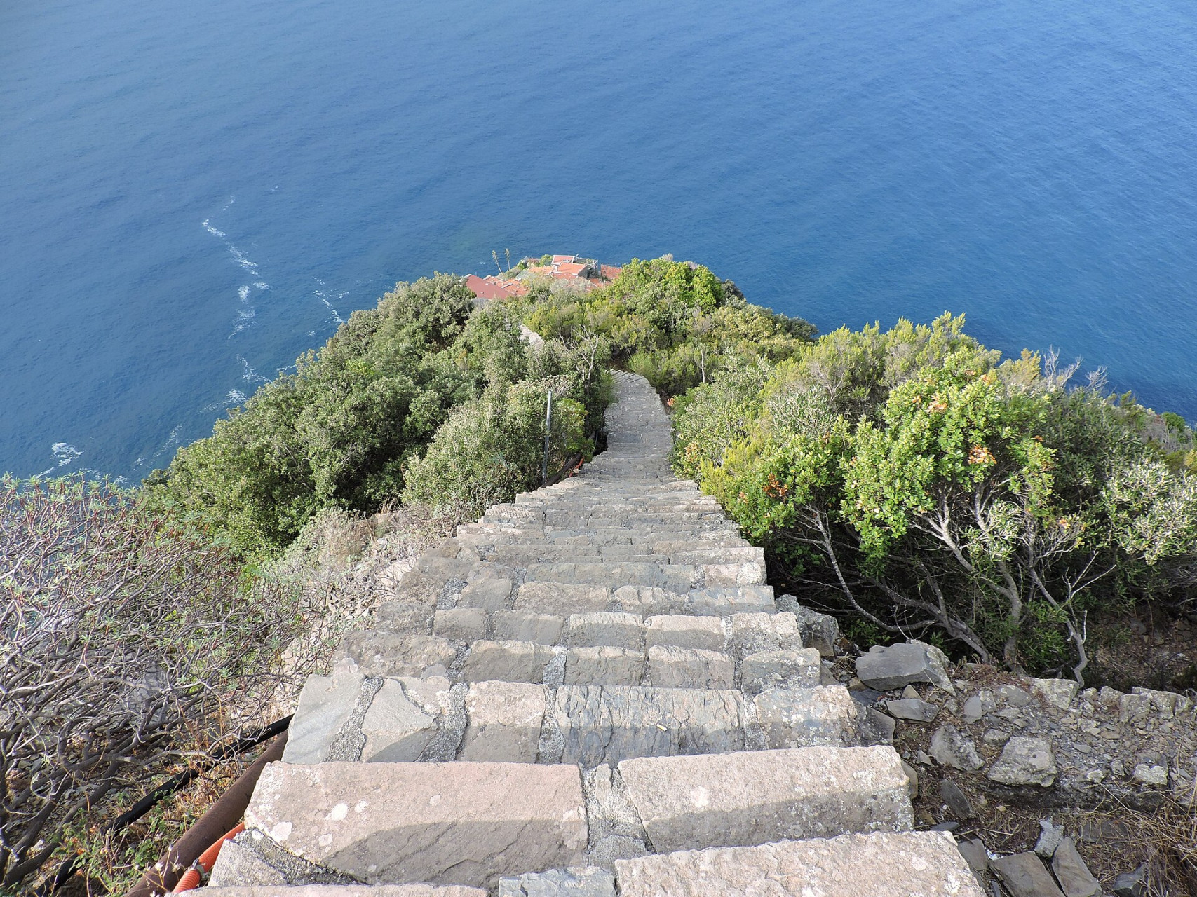 laspezia monesterolidall altoescalinata2