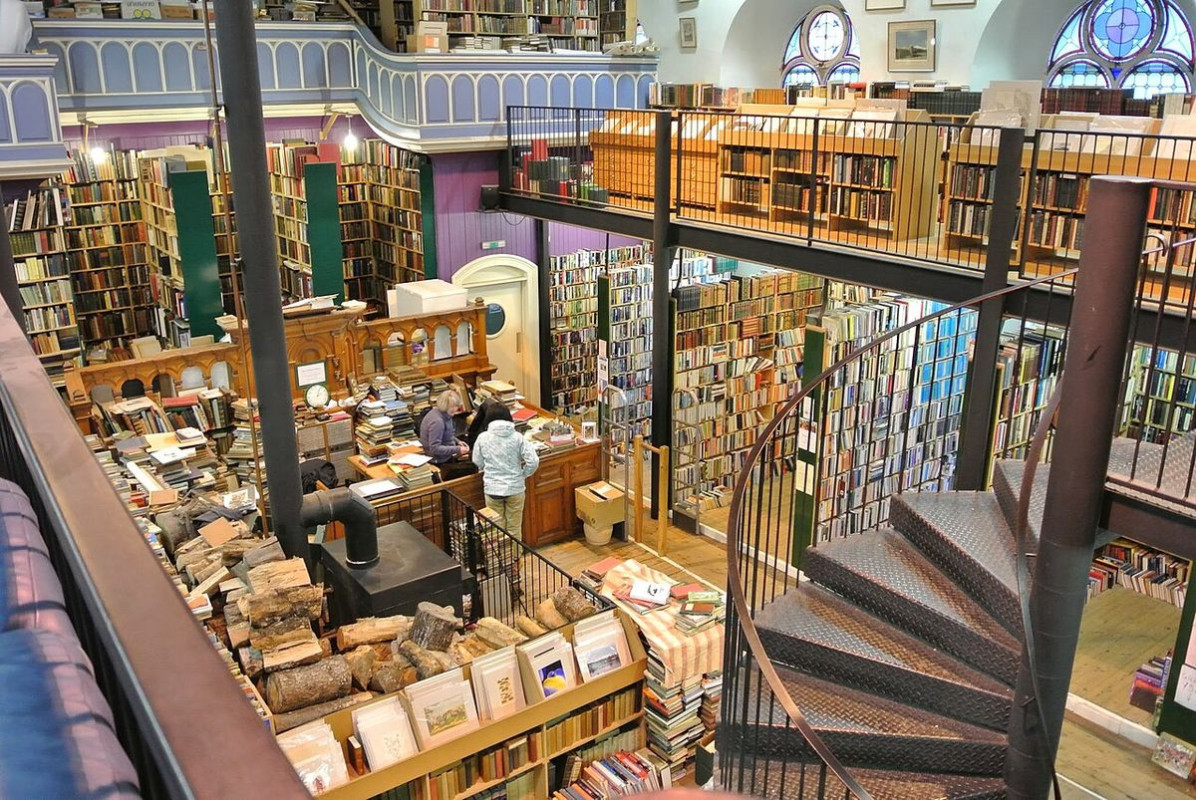 leakey s bookshop inverness - foto di leamingtonbooks
